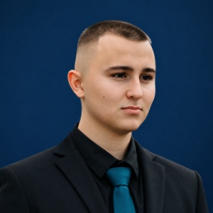 Александр Доцев